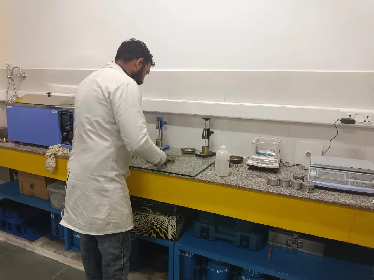Pucon Chile - equipo tecnico Lab MS